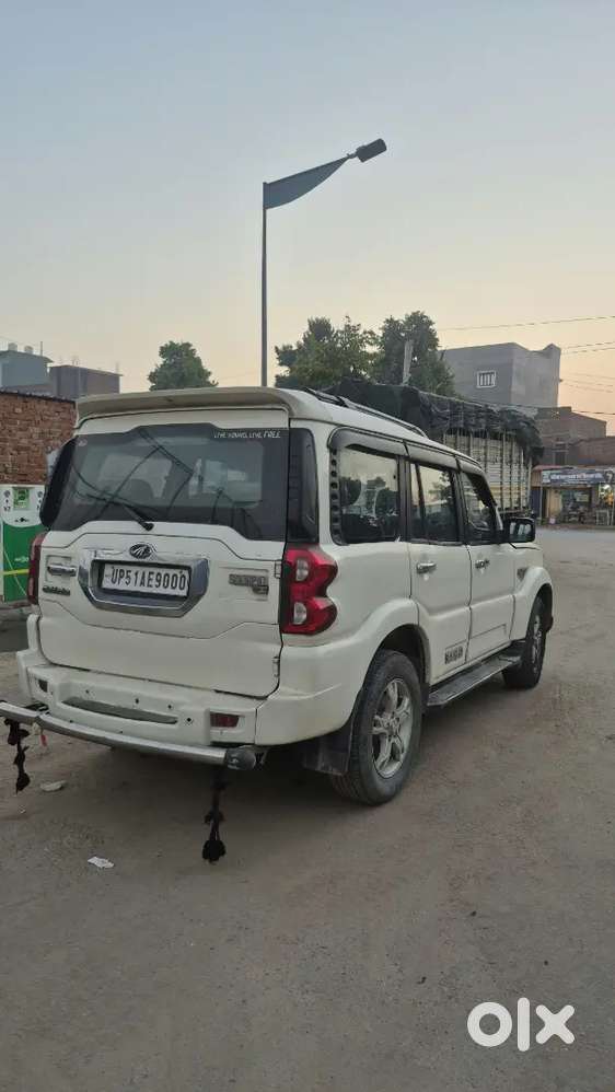 Mahindra Scorpio 2016 Diesel Manual 4th Owner