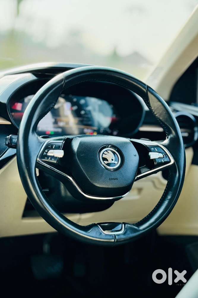 Skoda Slavia 1.0 Tsi Style At, 2024, Petrol