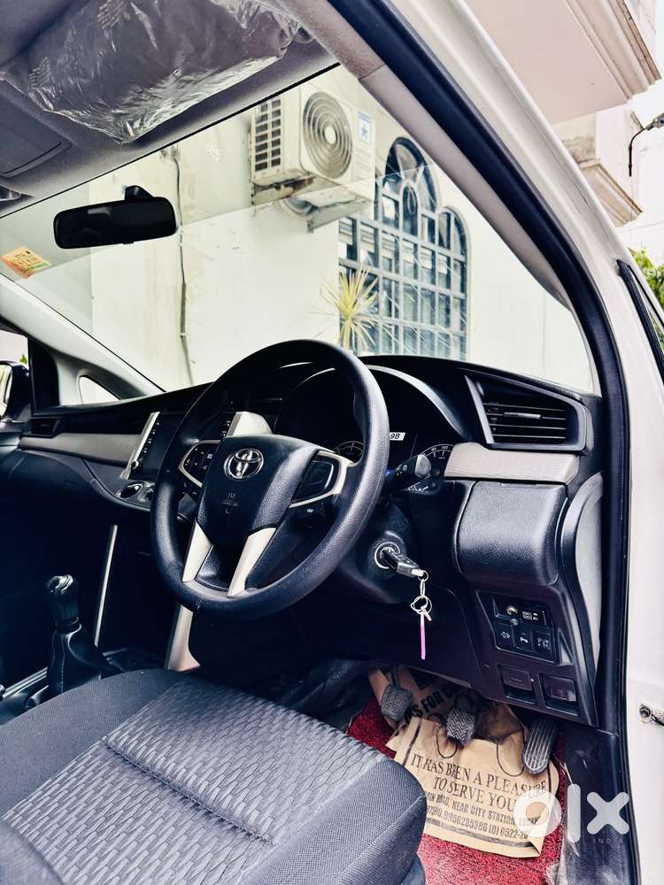 Toyota Innova Crysta 2.4 Gx Limited Edition 7 Str, 2022, Diesel