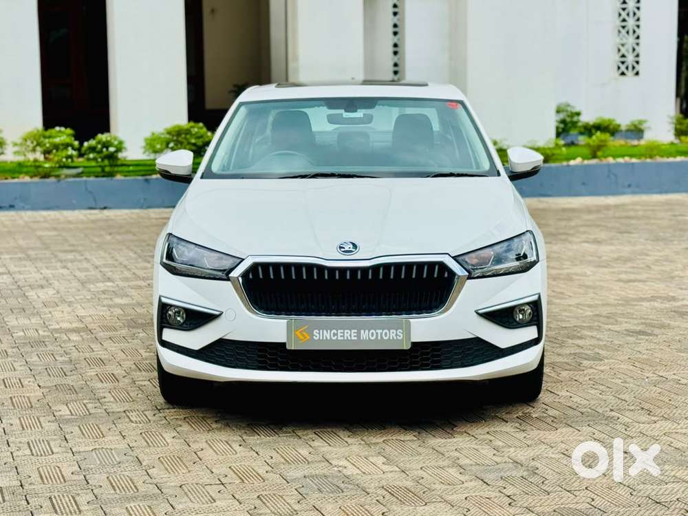 Skoda Slavia 1.0 Tsi Style At, 2023, Petrol