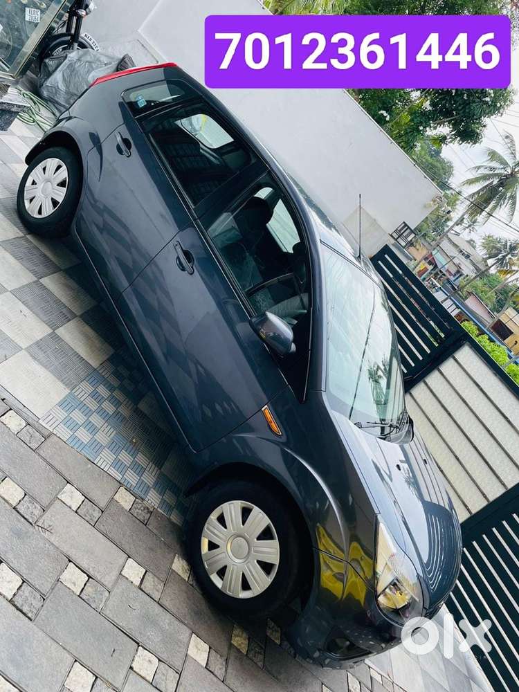 Ford Figo 2011 Manual Petrol 1.2 Titanium Plus 50000 Km Showroom Con