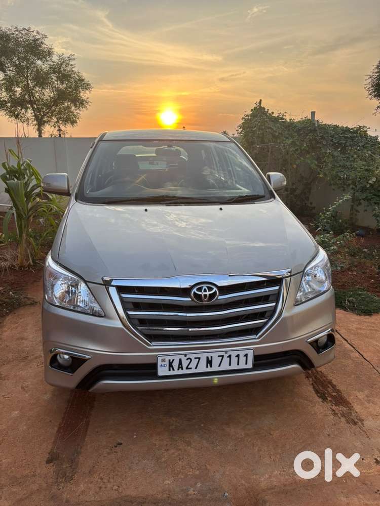 Toyota Innova 2013 Diesel Well Maintained