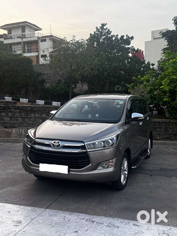 Toyota Innova Crysta 2.4zx 2017 - Only 55,000 Kms  Bronze  Excellent
