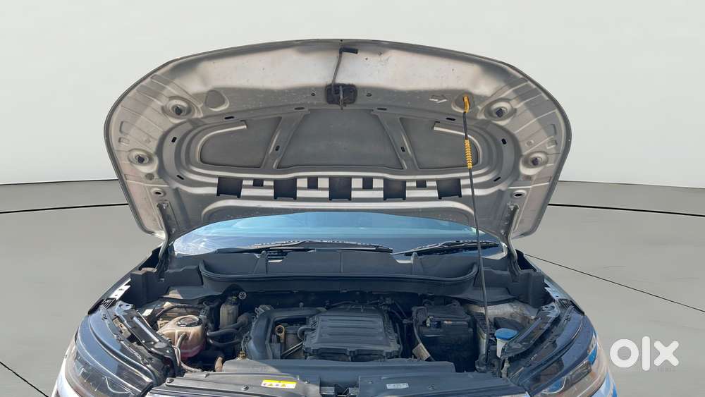 Skoda Kushaq 1.0 Tsi Style At, 2023, Petrol
