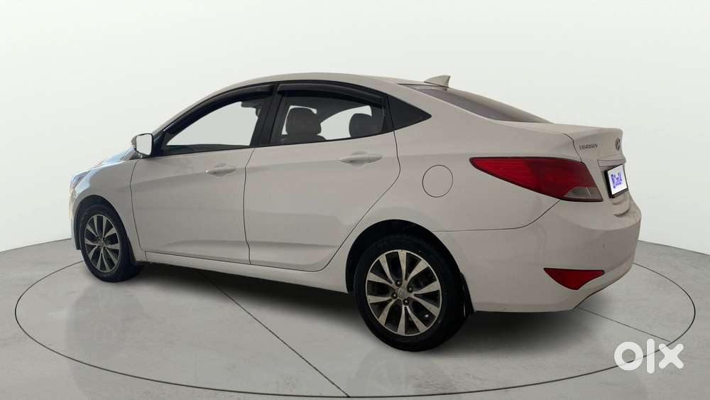 Hyundai Verna 1.6 Vtvt Sx, 2017, Petrol