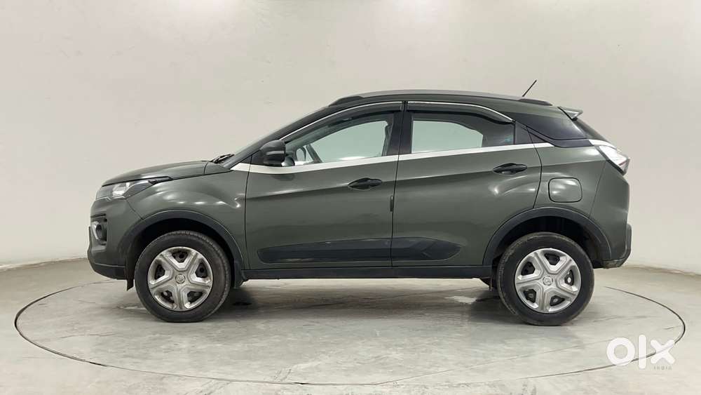 Tata Nexon 1.2 Revotron Xm, 2022, Petrol