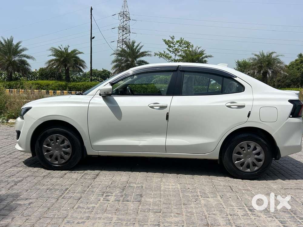 Maruti Suzuki Dzire 1.2 Vxi, 2024, Petrol