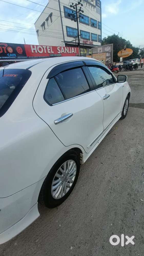 Maruti Suzuki Swift Dzire 2018 Diesel 69400 Km Driven