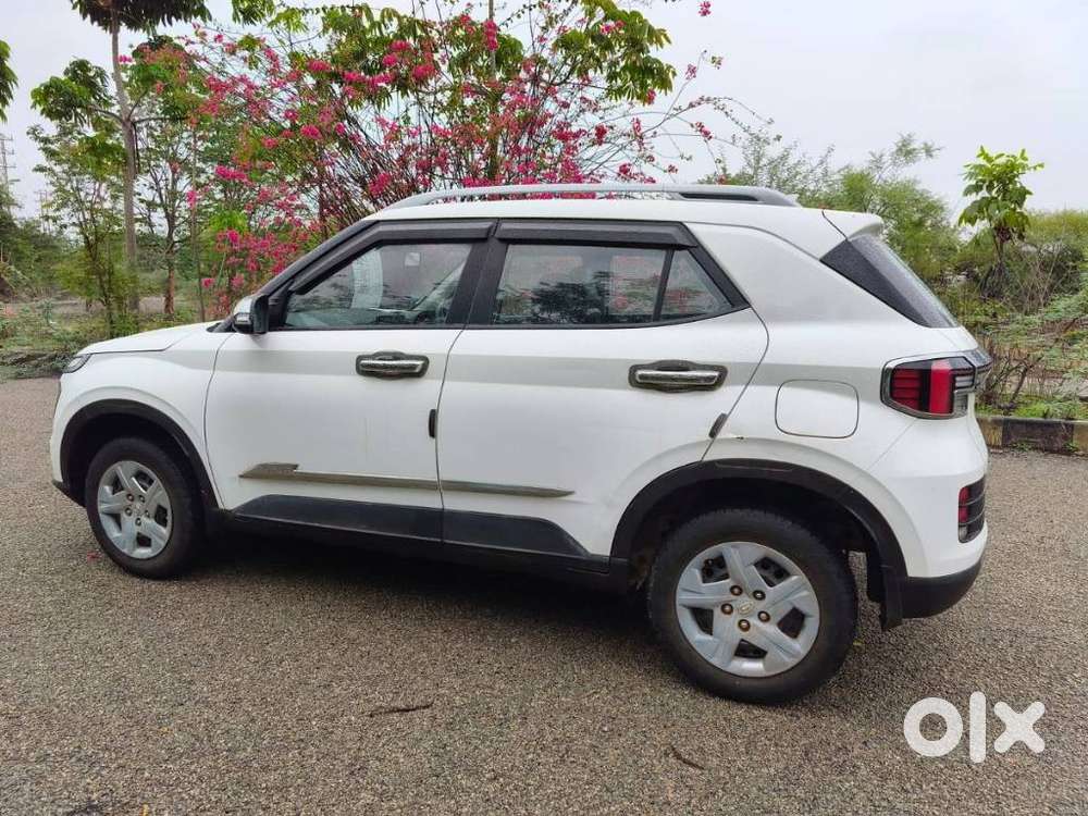 Hyundai Venue 1.2 S (o), 2022, Petrol