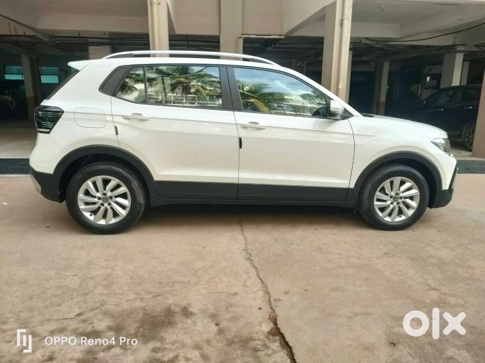 Volkswagen Taigun 1.0 Tsi Highline At, 2024, Petrol