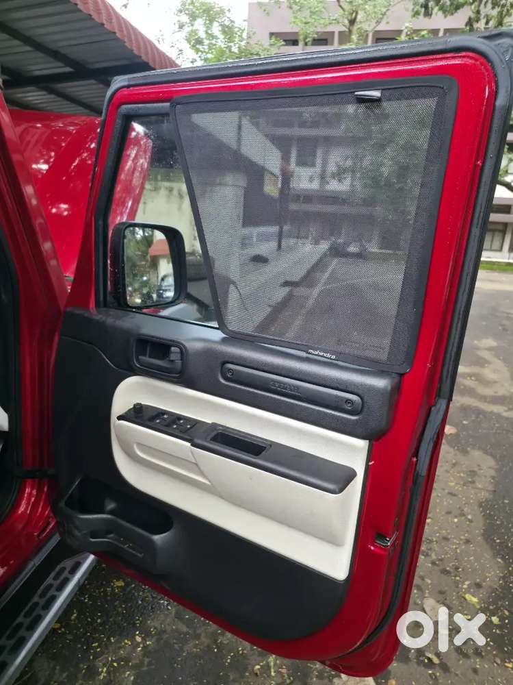 Mahindra Thar Roxx Petrol 2024