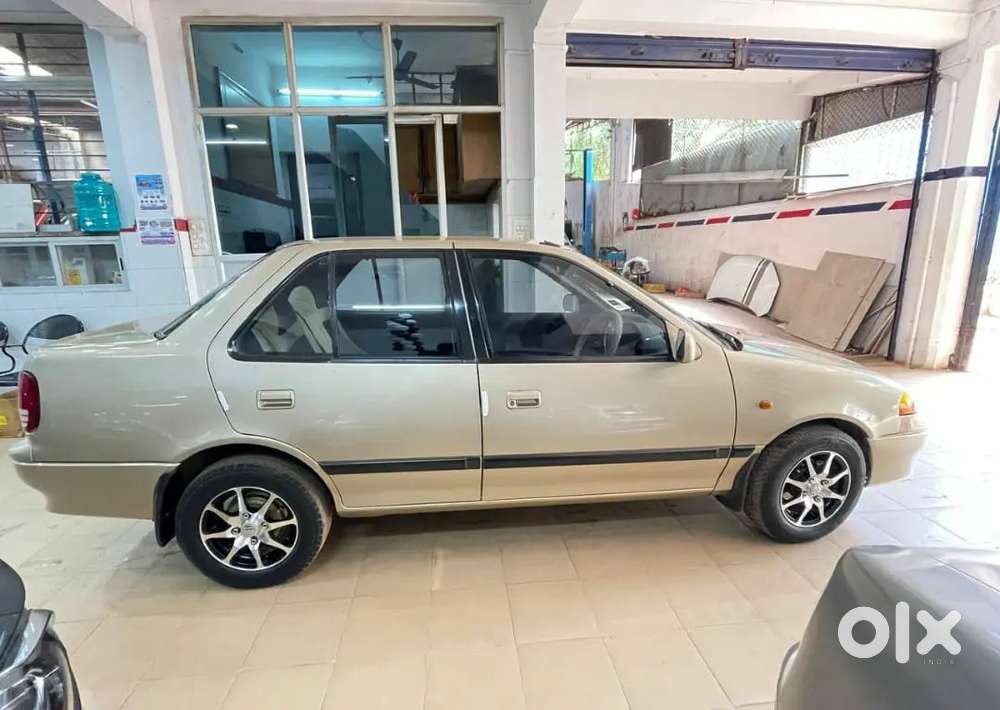 Maruti Suzuki Esteem Cng And Petrol