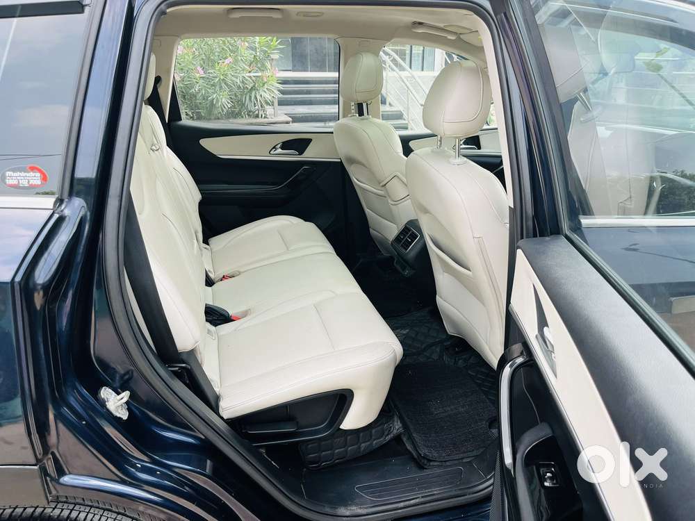 Mahindra Xuv700 2.2 Ax 7 Diesel At Luxury Pack Str, 2022, Diesel