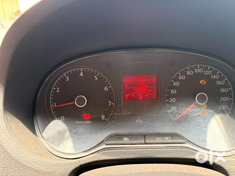 Volkswagen Polo 2013 Petrol 93000 Km Driven
