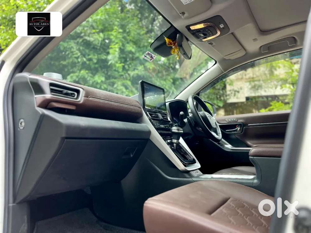 Toyota Innova Hycross 2.0 Zx (o) Hybrid 7 Str, 2026, Petrol