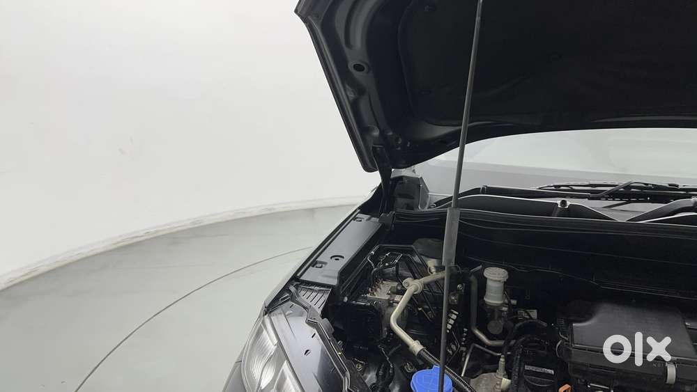 Maruti Suzuki Grand Vitara 1.5 Delta Smart Hybrid At, 2023, Petrol
