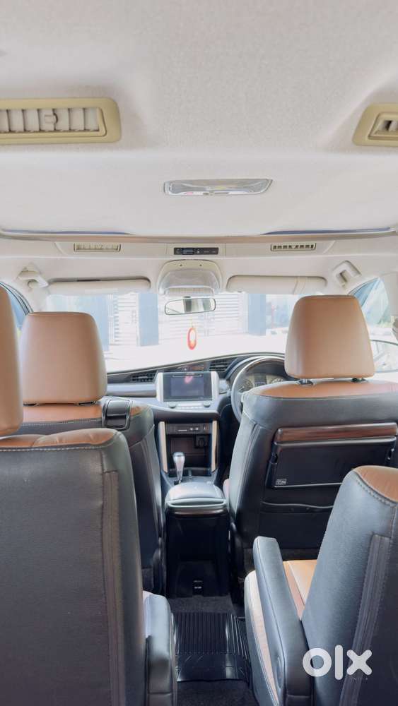 Toyota Innova Crysta 2.8z Automatic, 2019, Diesel