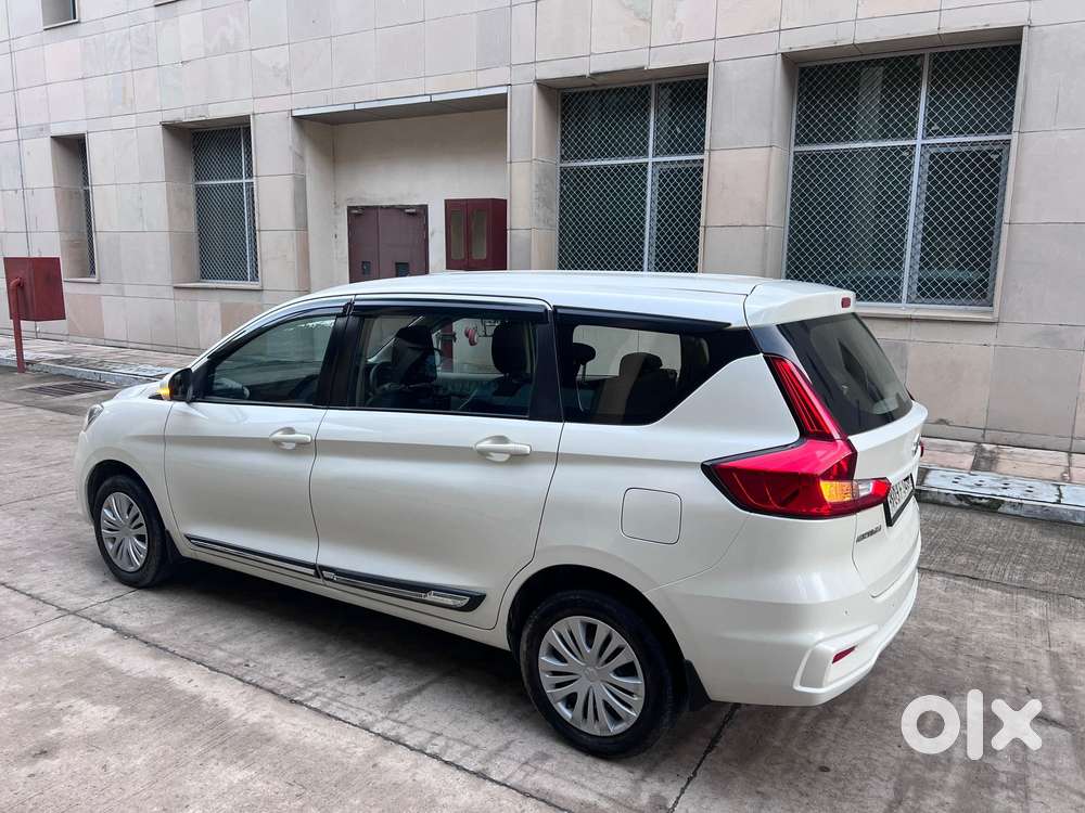 Maruti Suzuki Ertiga Vxi At Petrol, 2020, Petrol