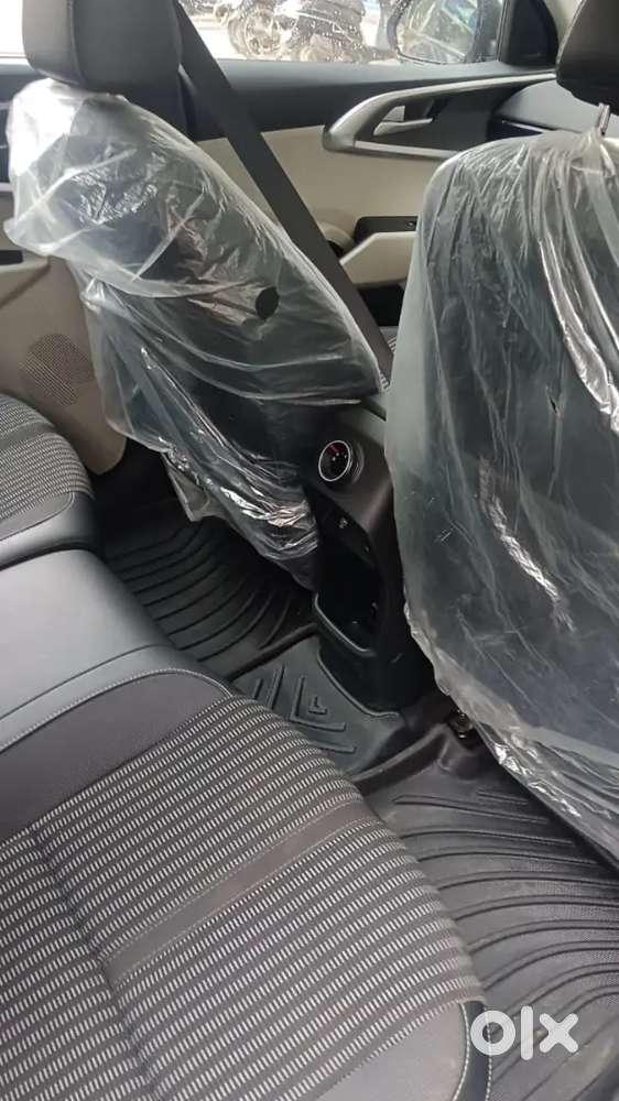 Kia Carens 2024 Diesel 29000 Km Driven