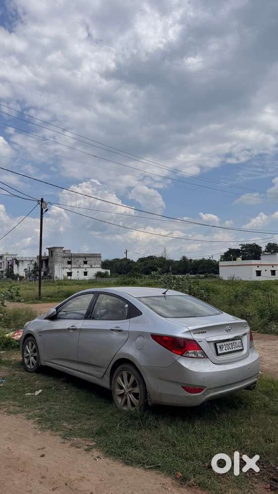 Hyundai Verna Petrol Manual 2011