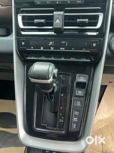 Toyota Innova Hycross 2.0 Zx (o) Hybrid 7 Str, 2024, Petrol
