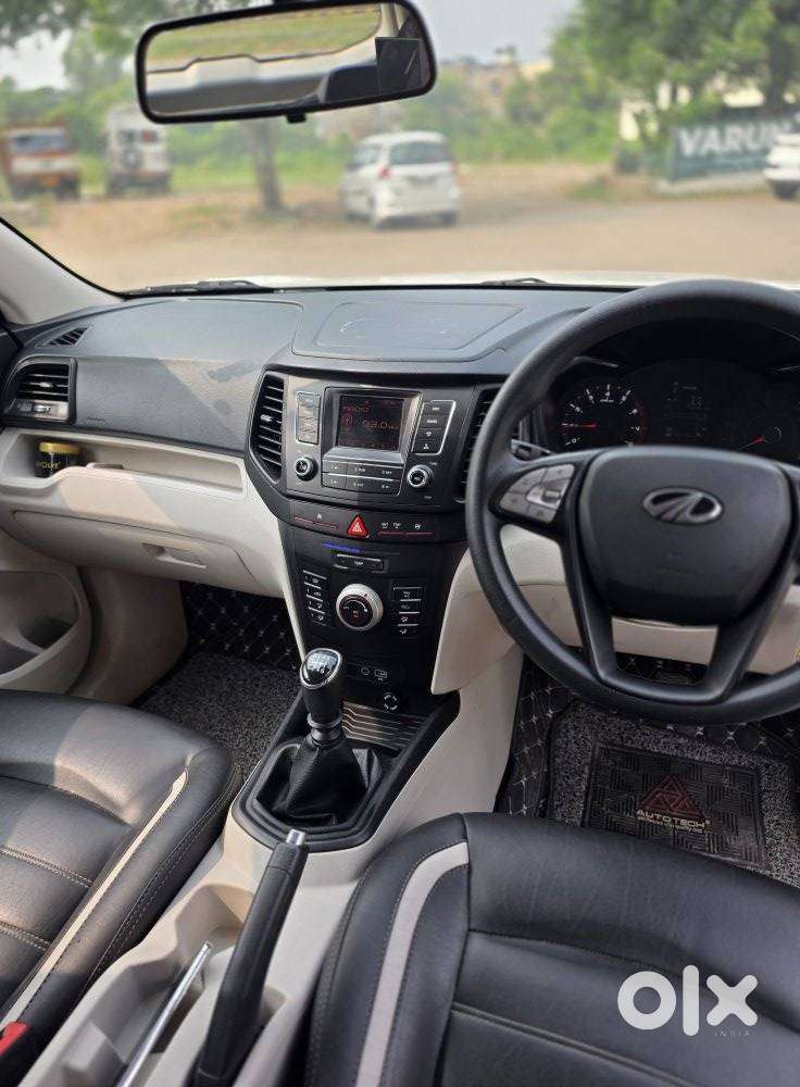 Mahindra Xuv300 W6, 2022, Petrol