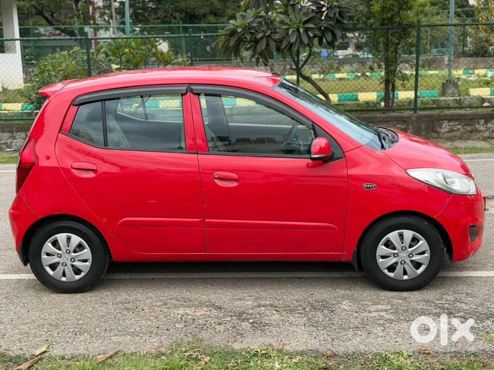 Hyundai I10 Sportz 2011 Petrol