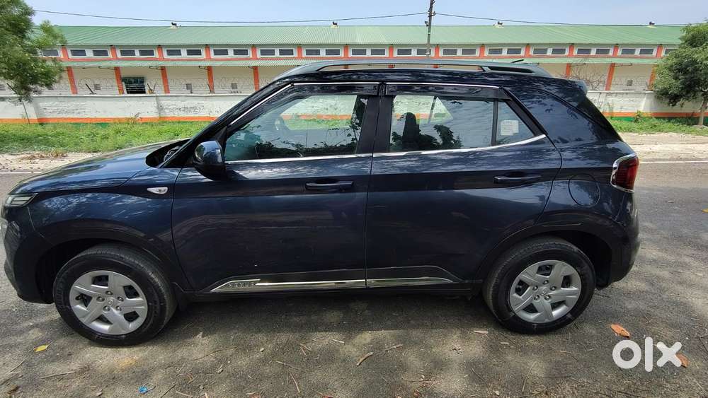Hyundai Venue, 2021, Petrol
