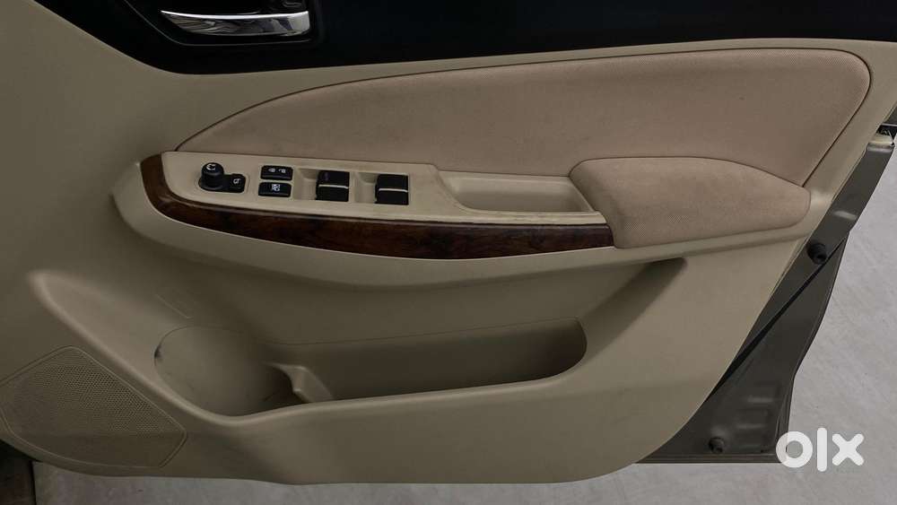 Maruti Suzuki Swift Dzire Amt Zxi, 2019, Petrol