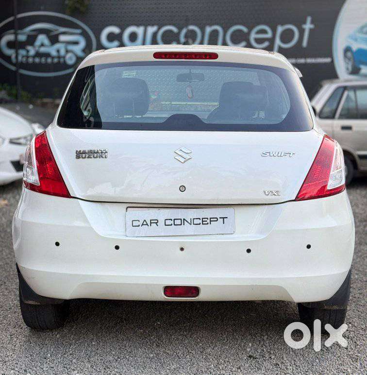 Maruti Suzuki Swift Vxi 1.2 Abs Bs-iv, 2016, Petrol