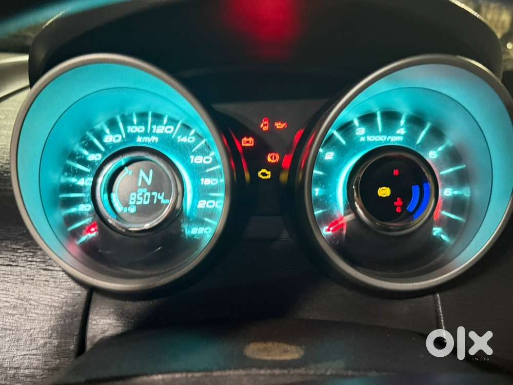 Mahindra Xuv500 Diesel 2017 Model