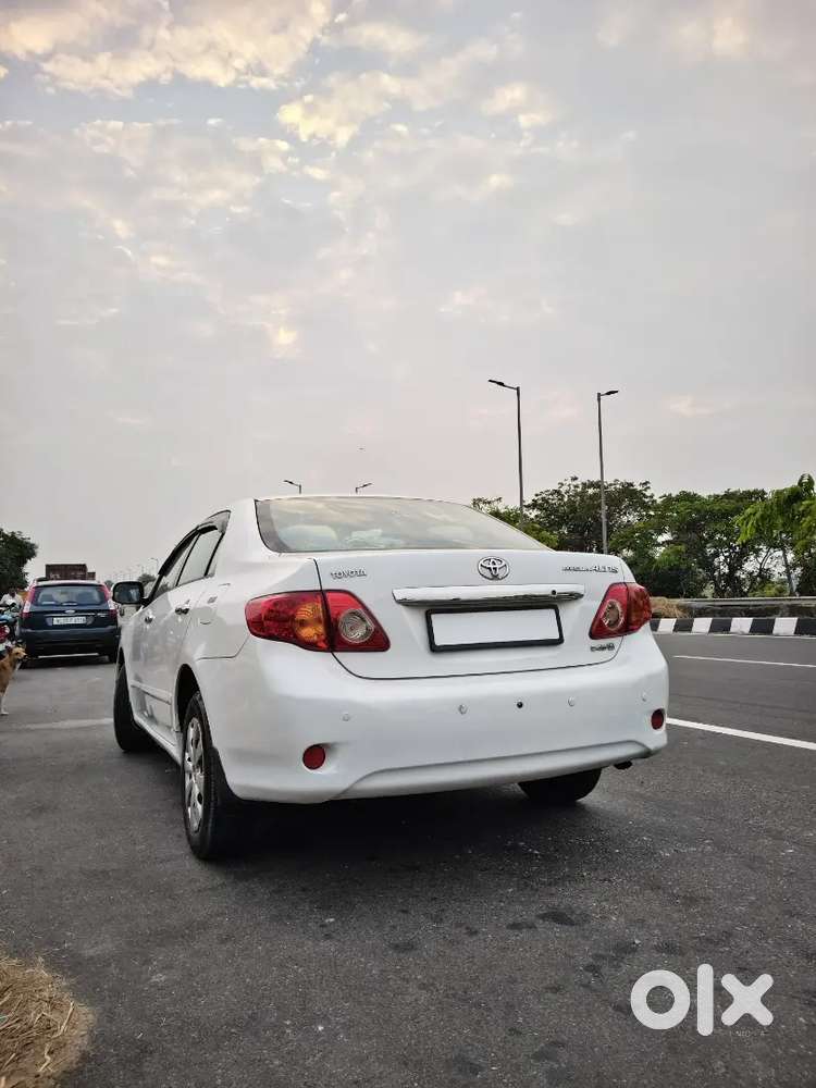 Toyota Corolla Altis 2011