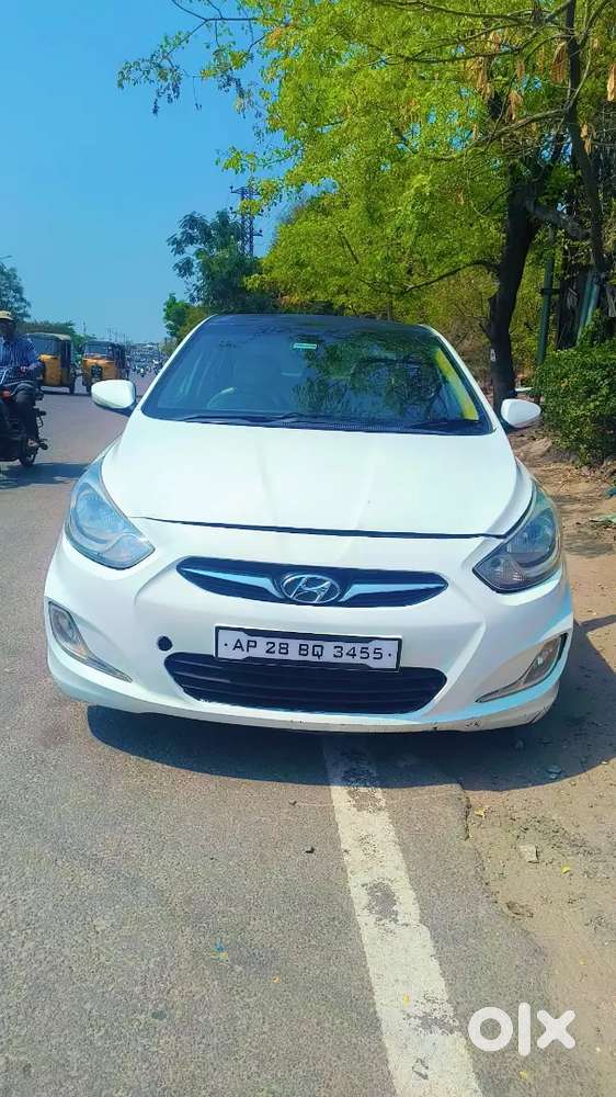Hyundai Verna 2011 Diesel 118000 Km Driven