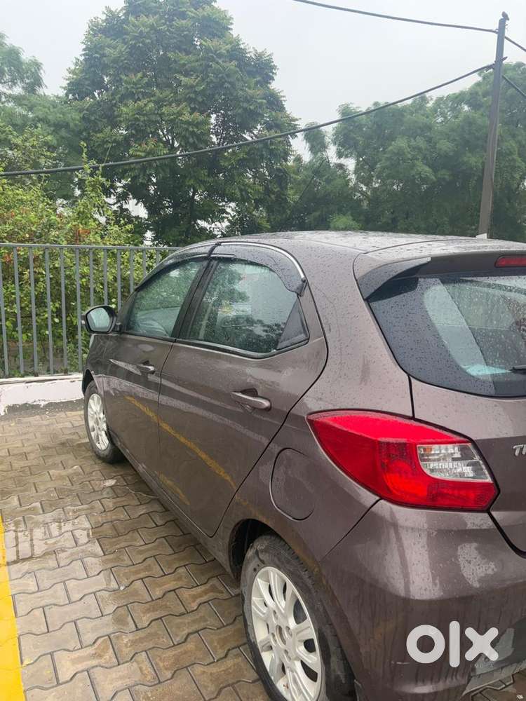 Tata Tiago Amt 2017 Model