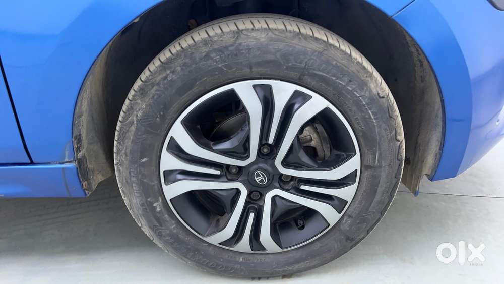 Tata Tiago 1.2 Revotron Xt Option, 2024, Petrol