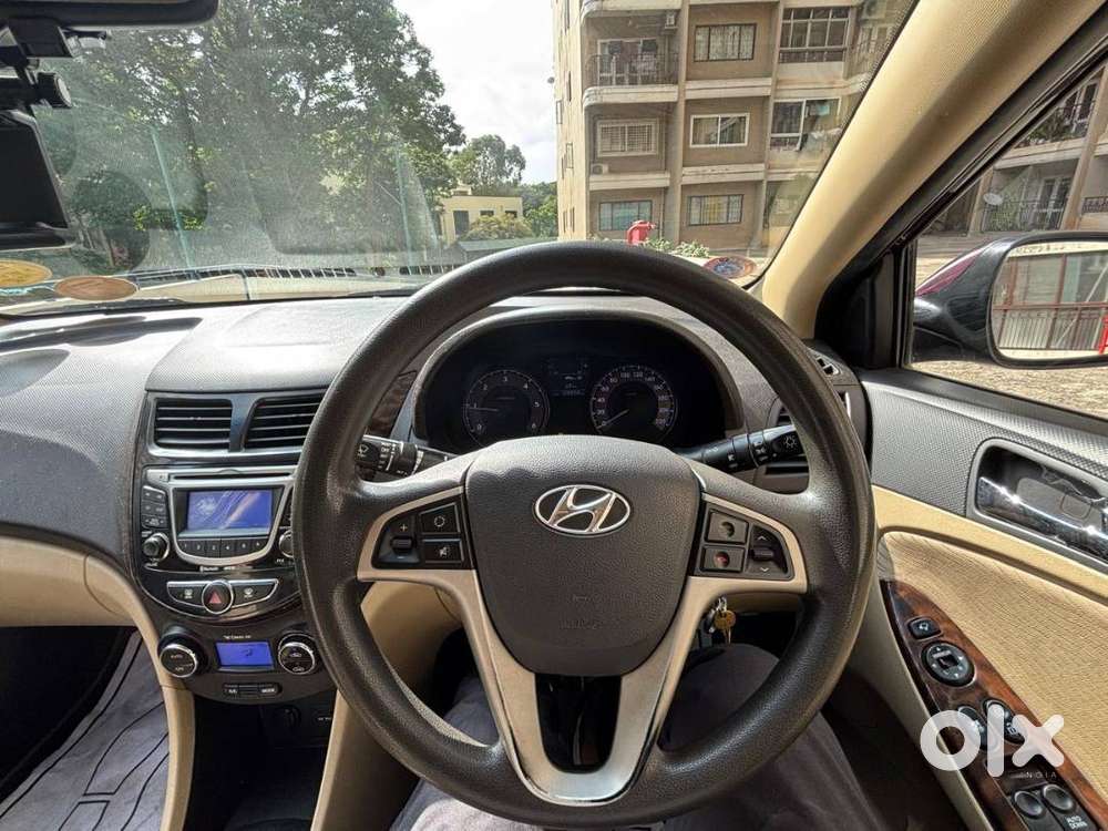 Hyundai Verna Crdi 2012