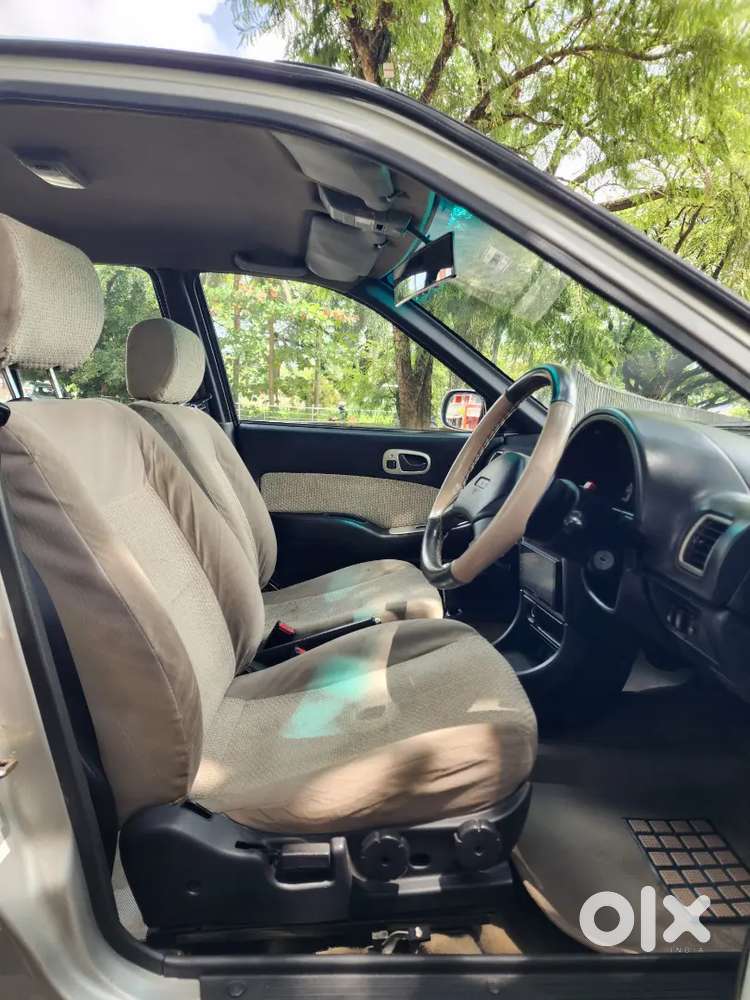 Maruti Suzuki Esteem Vxi 2005