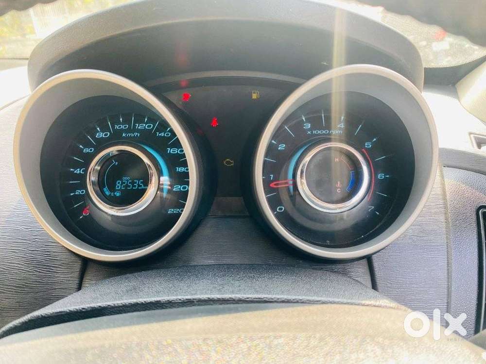 Mahindra Xuv500 At W10 Awd, 2015, Diesel