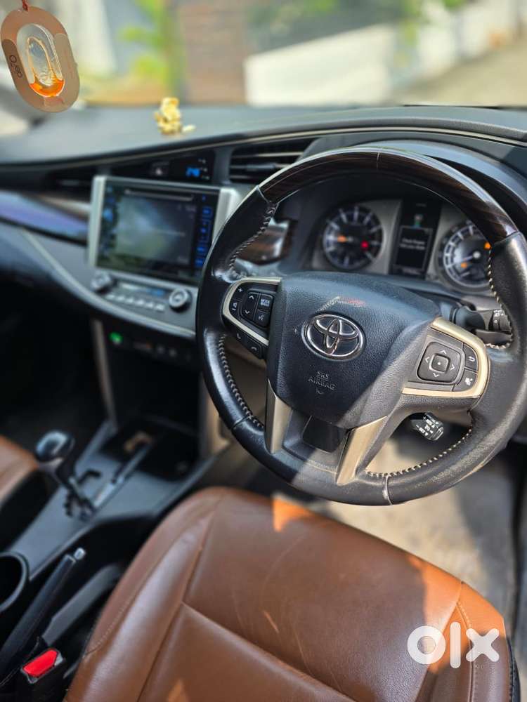 Toyota Innova Crysta 2.4 Zx Mt, 2016, Petrol