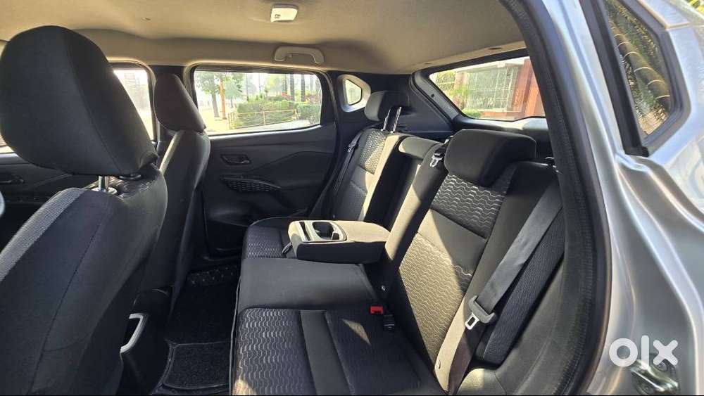 Nissan Magnite Visia 2025 Petrol