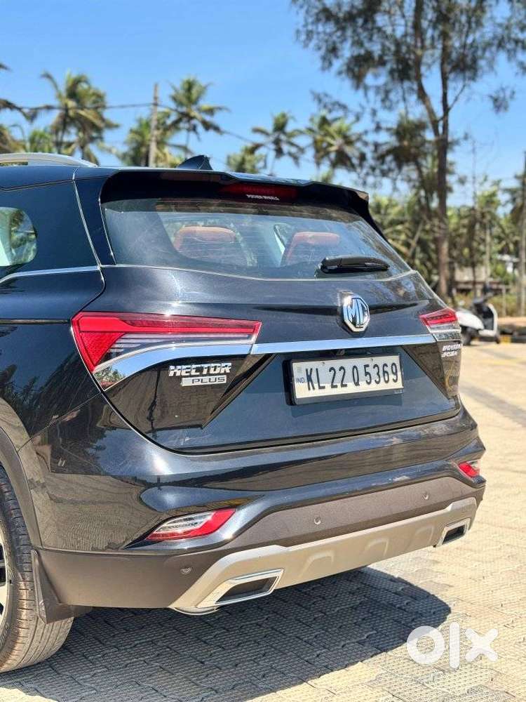 Mg Hector Plus 1.5 Sharp Turbo Cvt 6 Str, 2022, Petrol