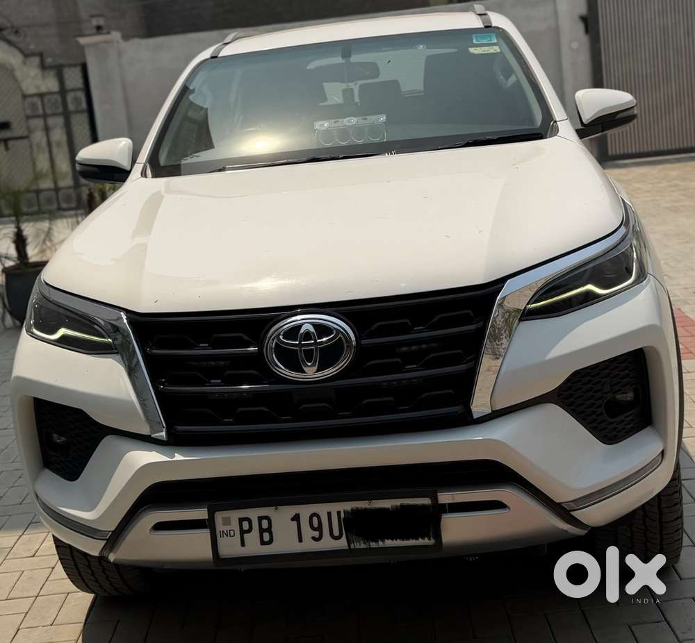 2021 Toyota Fortuner Diesel Manual