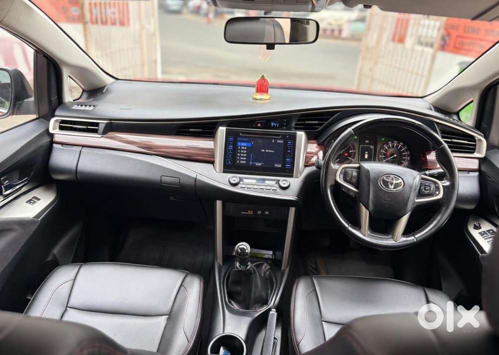 Toyota Innova Crysta Touring Sport 2.4 Mt, 2017, Diesel