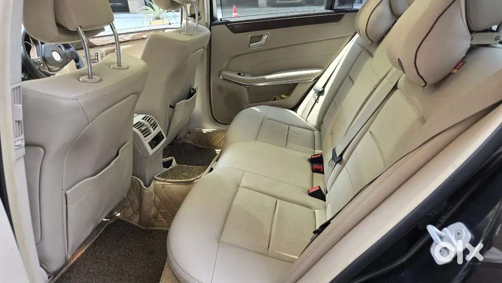 Extremely Well Maintained With Full Accesories Black Colour Fancy No