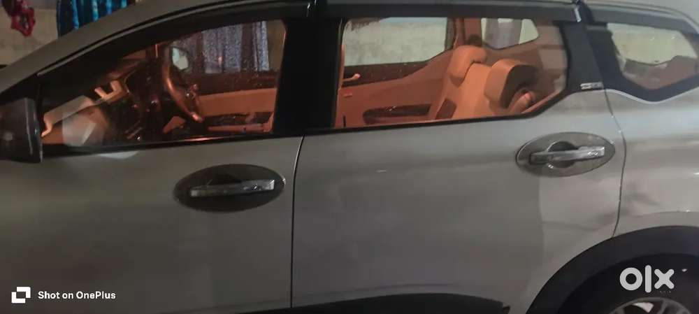 Renault Triber 2020 Dual Tone