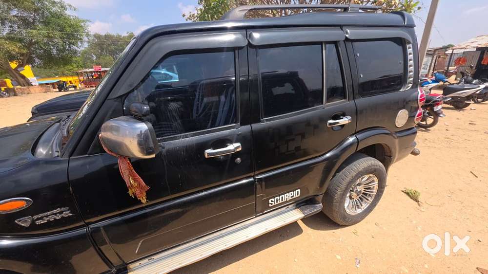Mahindra Scorpio 2010 Petrol Well Maintained