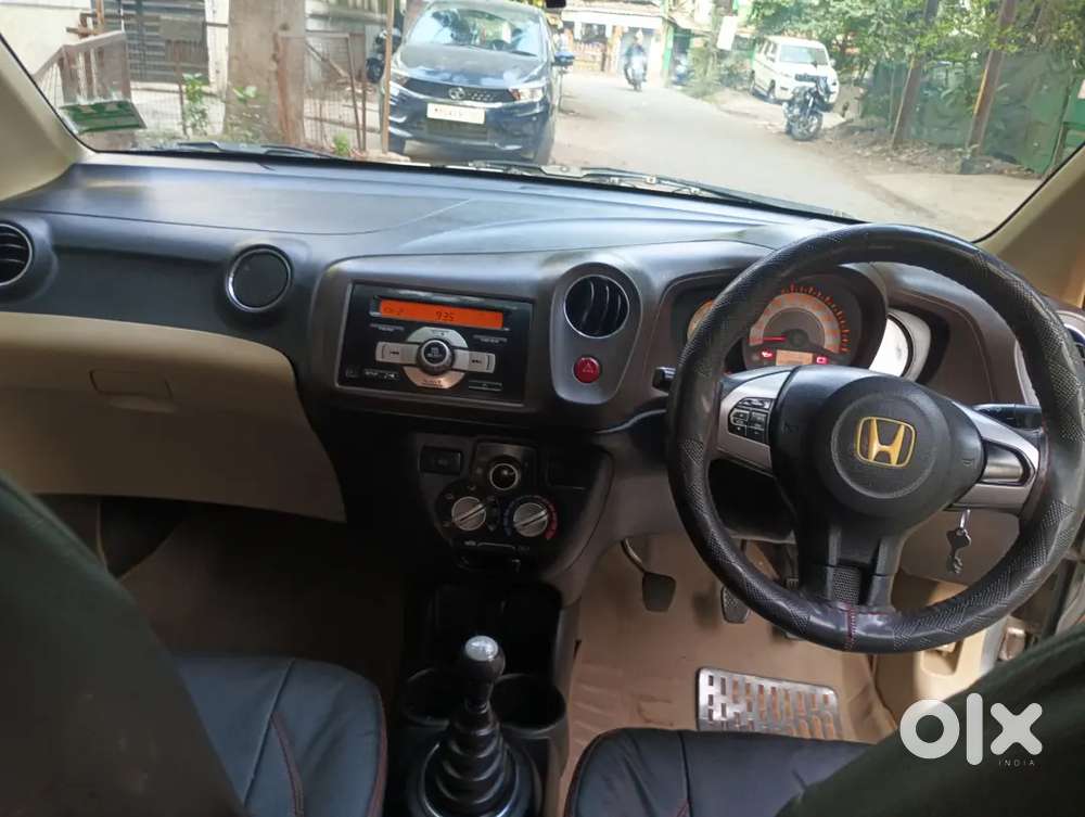 Honda Brio 2012