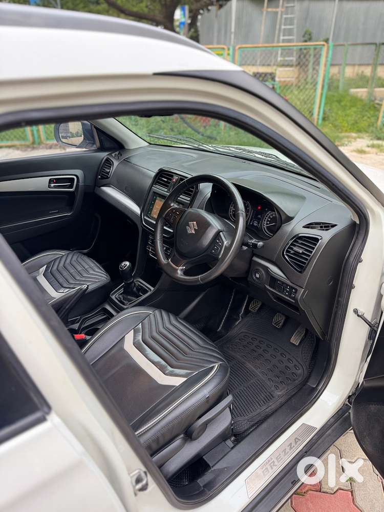 Maruti Suzuki Brezza 2021 Petrol 70000 Km Driven