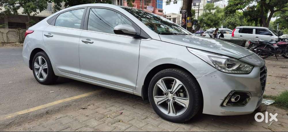 Hyundai Verna Top Model Manual Petrol Sxo Silver