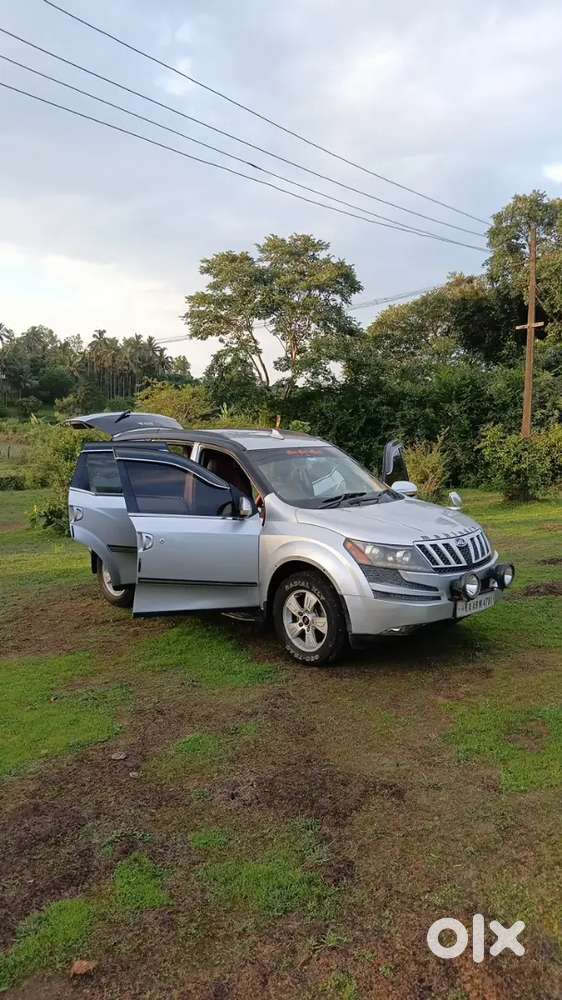 Mahindra Xuv500 2012 Diesel 100500 Km Driven